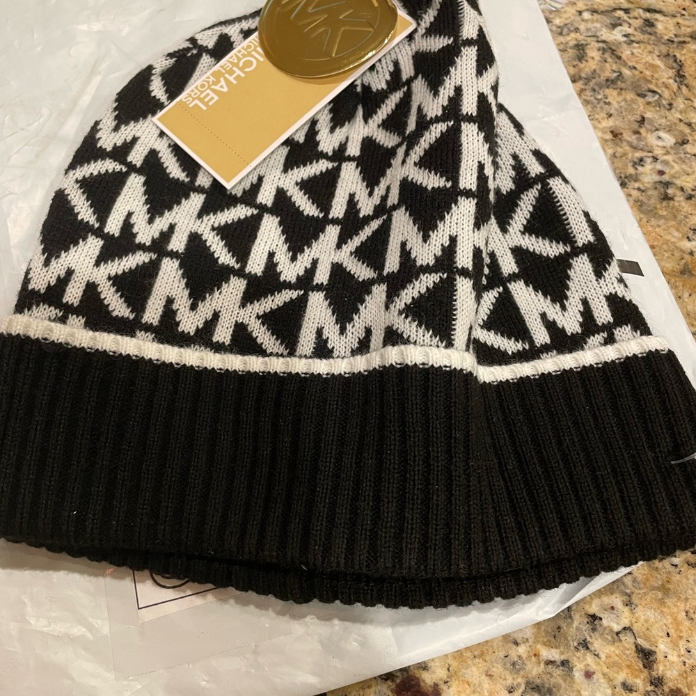 Michael Kors Black and Cream Patterned Beanie